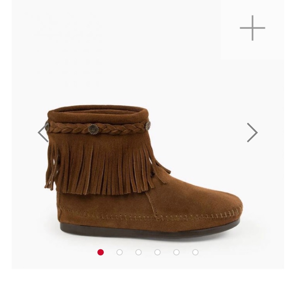 Minnetonka High Top Back Zip Boot